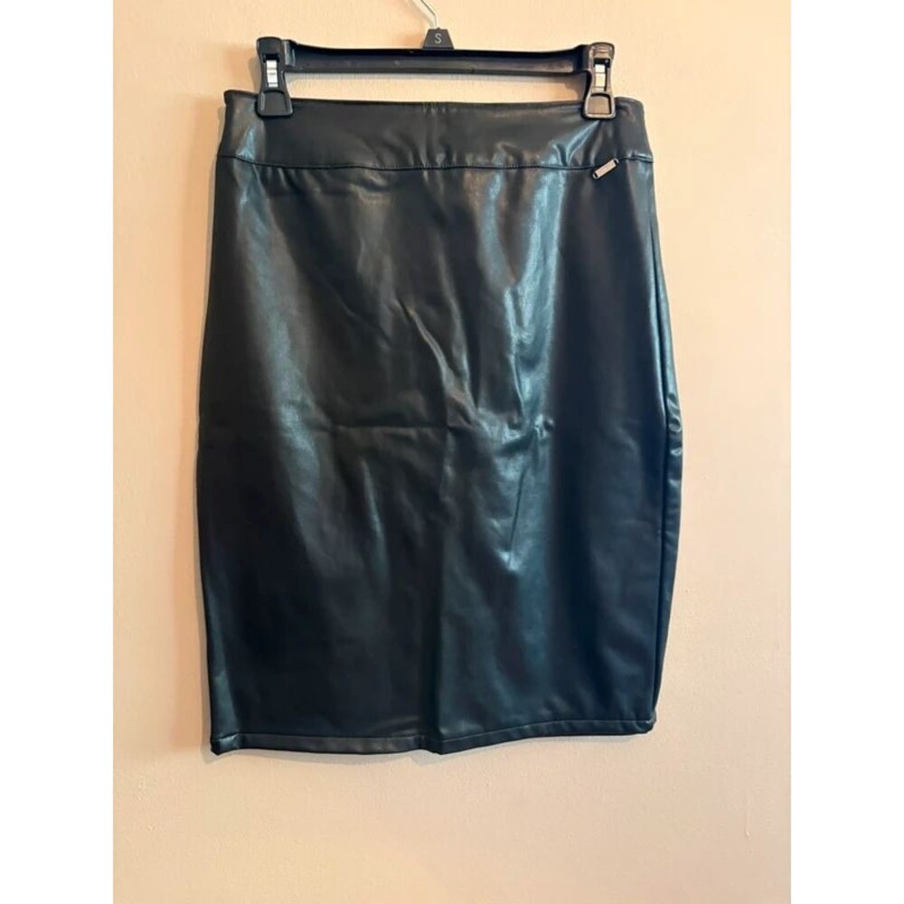 Guess skirt